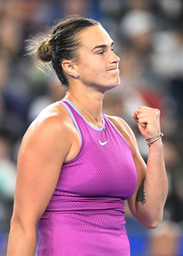 在弱侧观察 在弱侧观察