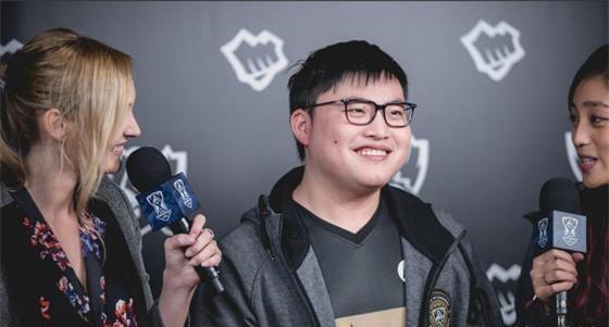 一套短传拉 一套短传拉